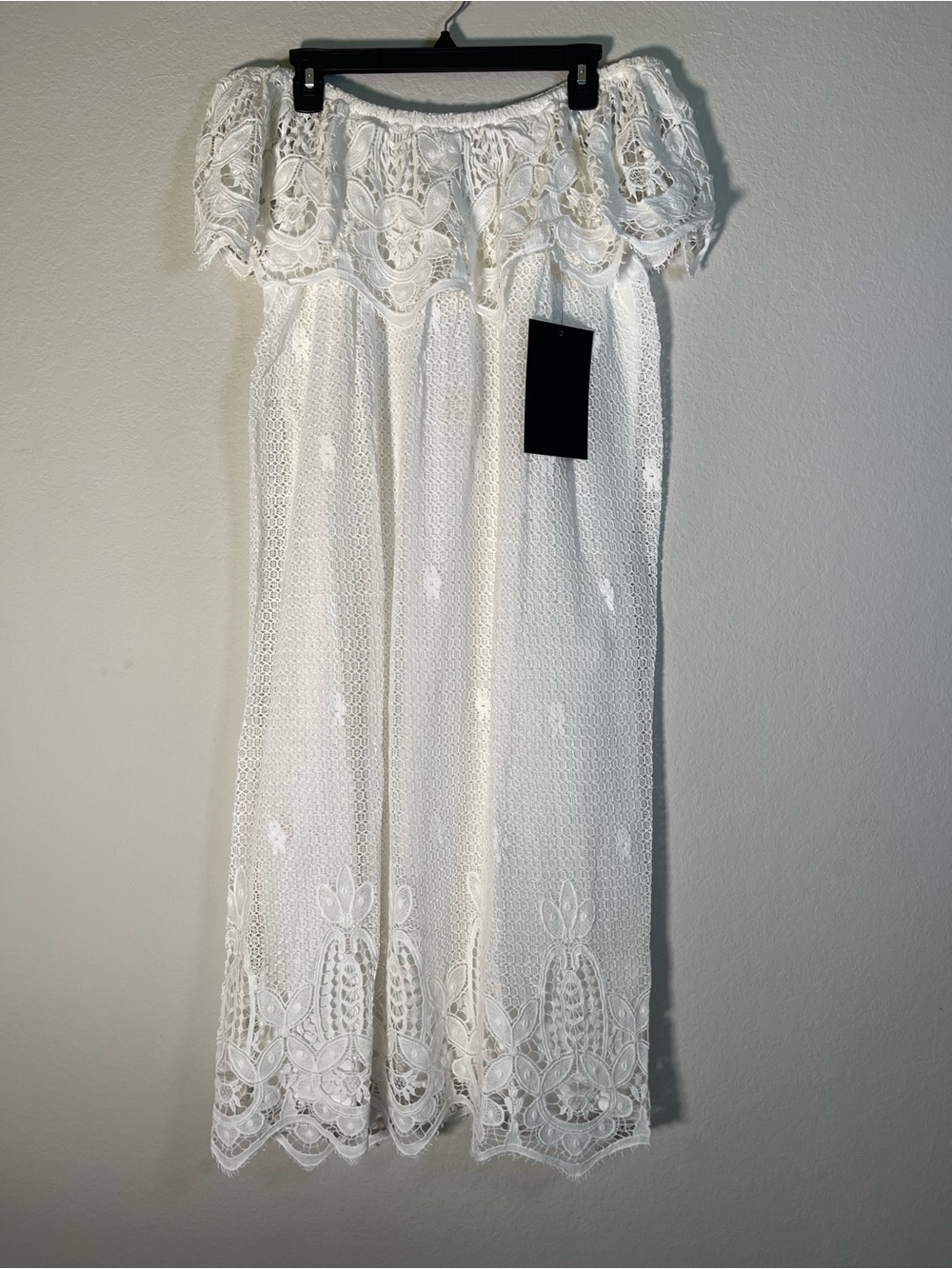 Tuckernuck Avalon Crochet Dress Womens XS White Lace Off-Shoulder NWT - Picture 2 of 15